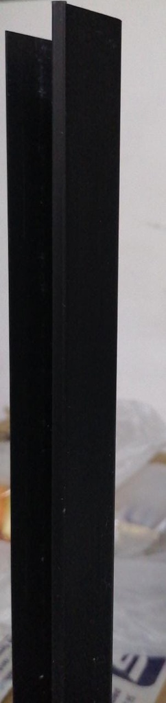 PERFILES DE PLASTICO 50 CM    S/M      PPN3     NEGRO